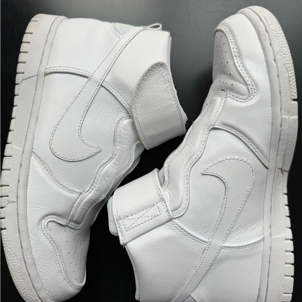Nike Dunk High Ease White